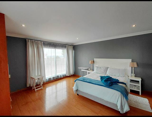 7 BEDROOM HOUSE FOR SALE IN STERPARK